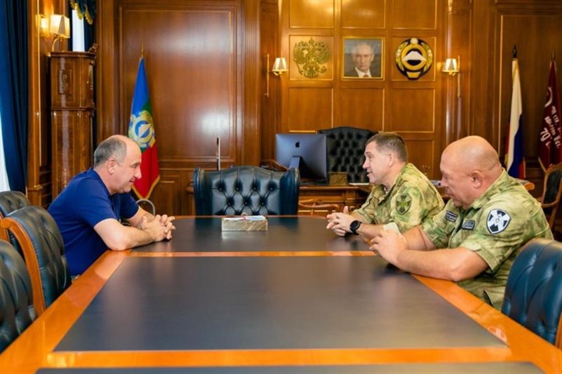 Командующий Северо-Кавказским округом Росгвардии встретился с главой Карачаево-Черкесии