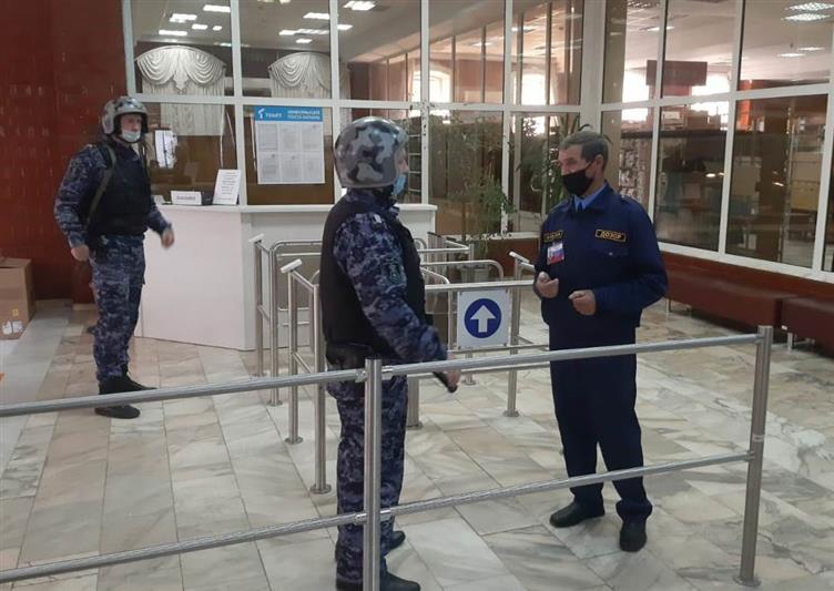 Росгвардия и Тюменский госуниверситет проводят совместные тренировки по обеспечению антитеррористической безопасности