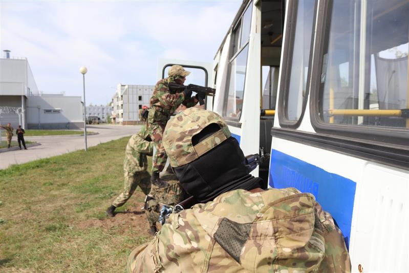 В Центре подготовки личного состава Приволжского округа Росгвардии состоялся выпуск слушателей