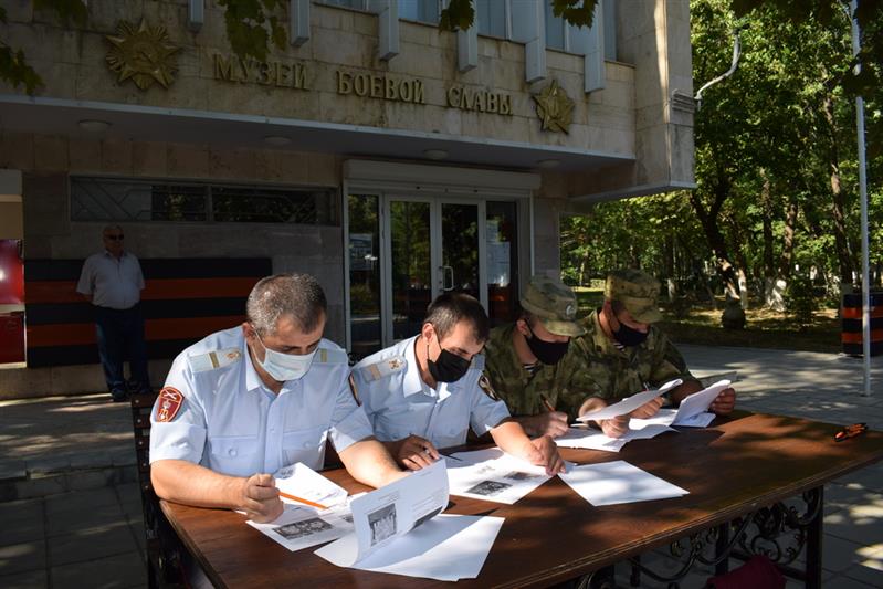 На Северном Кавказе Росгвардия поддержала всероссийскую акцию «Диктант Победы»