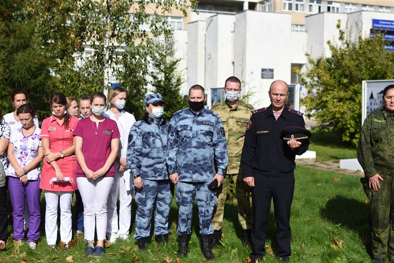Столичные росгвардейцы присоединились к Всероссийской акции «Лес Победы»