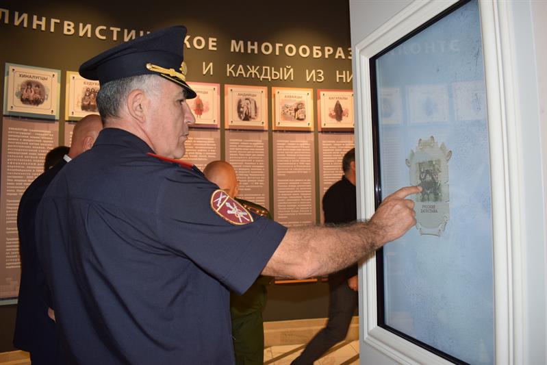 Руководитель Управления Росгвардии по Республике Дагестан стал участником акции «Вахта Героев Отечества» 