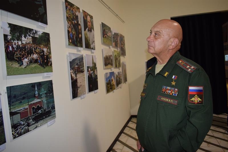 Руководитель Управления Росгвардии по Республике Дагестан стал участником акции «Вахта Героев Отечества» 