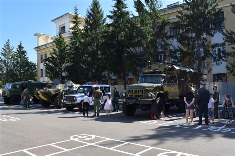 В казанском батальоне Росгвардии состоялось мероприятие, посвященное началу нового учебного года
