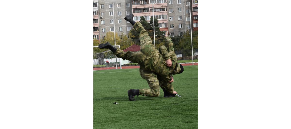 Бойцы взвода спецназа калиновского полка Росгвардии приняли участие в открытии всероссийской военно-спортивной игры 