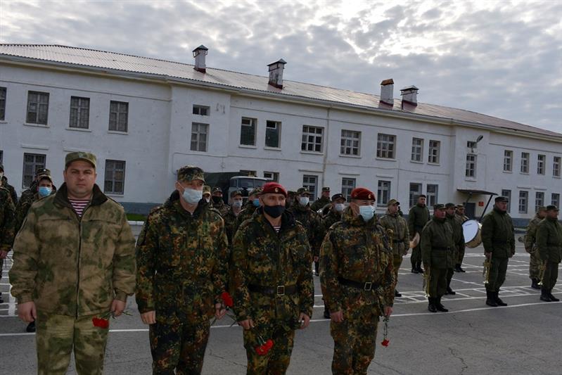 Военнослужащие лесновского полка Росгвардии почтили память погибшего офицера воинской части