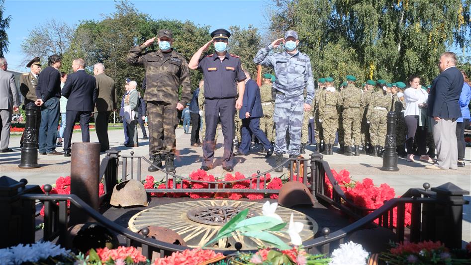 Сотрудники Управления Росгвардии по Ярославской области почтили память погибших во Второй мировой войне