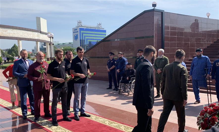 В Чеченской Республике росгвардейцы принимают участие в автопробеге «От героя к герою»