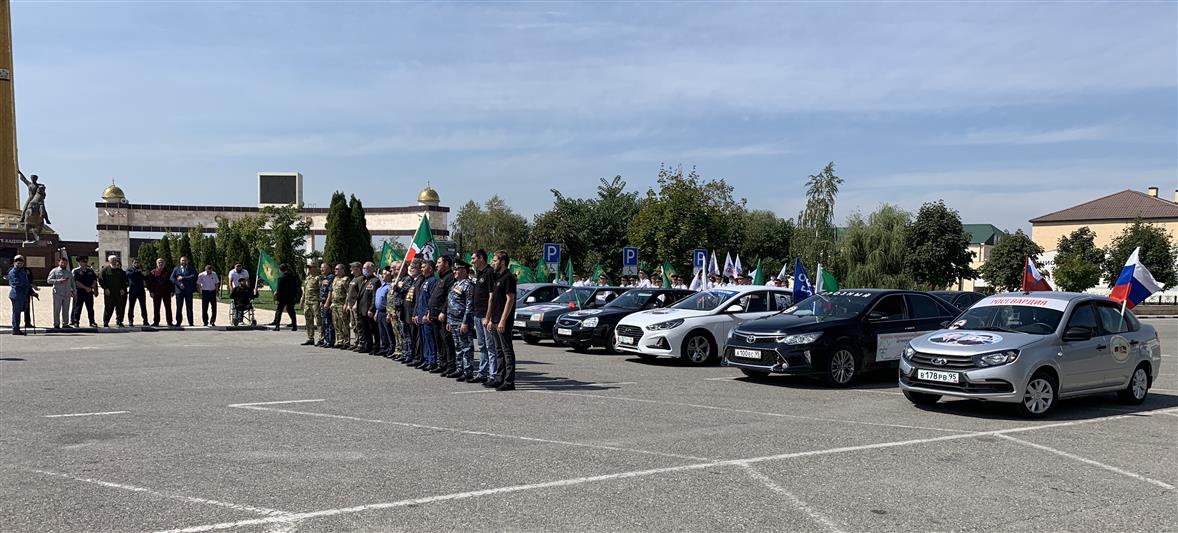 В Чеченской Республике росгвардейцы принимают участие в автопробеге «От героя к герою»