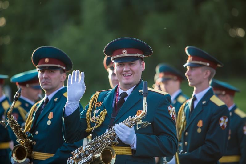 Росгвардейцы стали участниками международного фестиваля военных оркестров «Спасская башня на Сахалине»