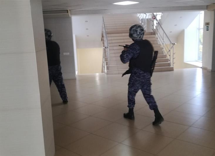 Росгвардейцы приняли участие в практической тренировке по антитеррористической защищённости горадминистрации Тюмени