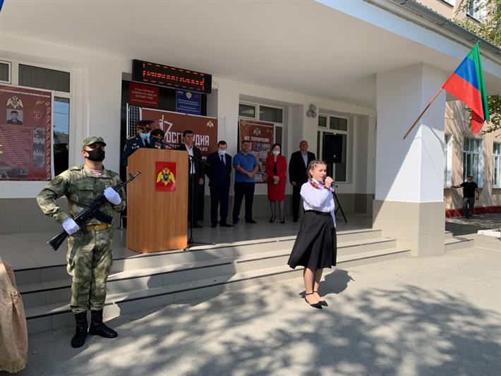 В Кизляре увековечили память кавалера ордена Мужества Сергея Кушнаренко