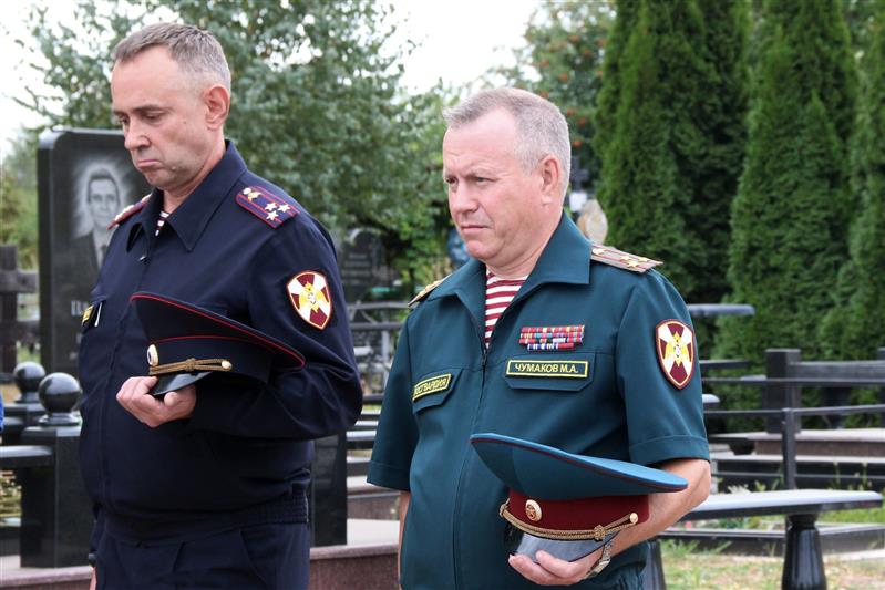 Память погибшего сотрудника вневедомственной охраны почтили в Ростовской области