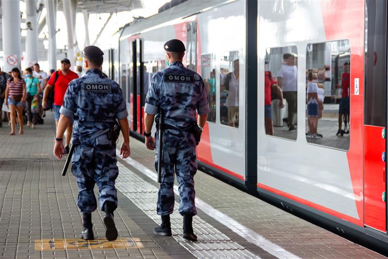 В Сочи росгвардейцы обеспечили правопорядок в период проведения Гран-при «Формулы-1» (видео)