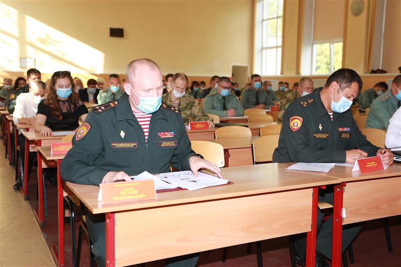 Новосибирский военный институт Росгвардии принял участие во всероссийском «Диктанте Победы»