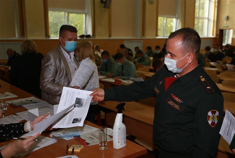 Новосибирский военный институт Росгвардии принял участие во всероссийском «Диктанте Победы»