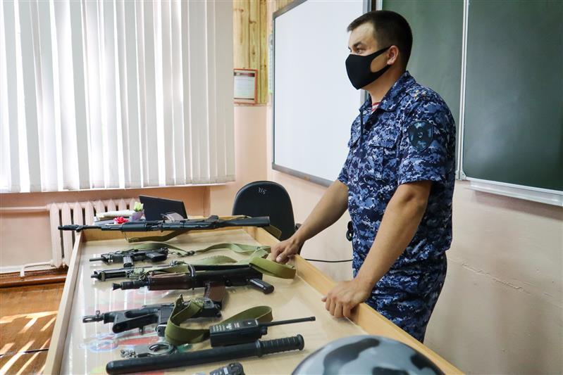 На Ставрополье росгвардейцы провели мероприятия ко Дню солидарности в борьбе с терроризмом