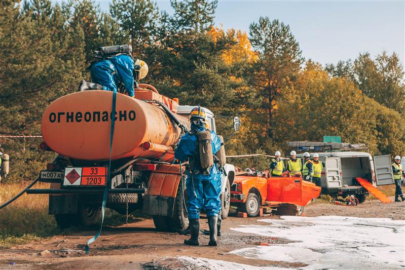 Карельские росгвардейцы приняли участие во всероссийских командно-штабных учениях МЧС России