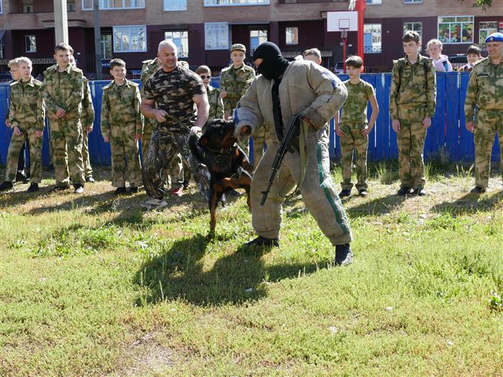В Сибири военнослужащие и сотрудники Росгвардии приняли участие в мероприятиях Дня солидарности в борьбе с терроризмом