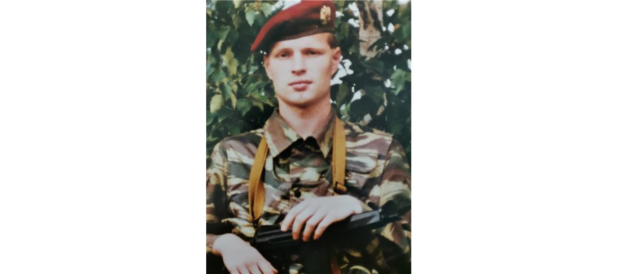 В Белгородской области почтили память сотрудника СОБР Геннадия Мишенина, погибшего при исполнении служебного долга