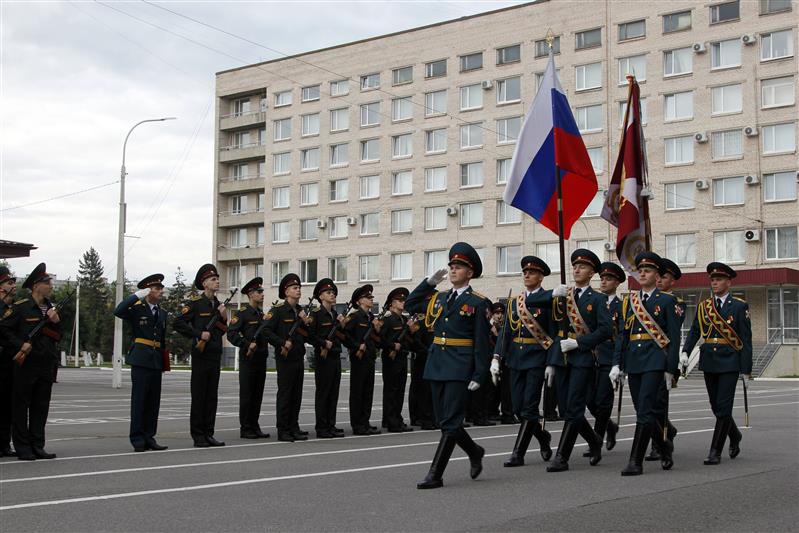 Курсанты Санкт-Петербургского военного института войск национальной гвардии Российской Федерации присягнули на верность Отечеству 