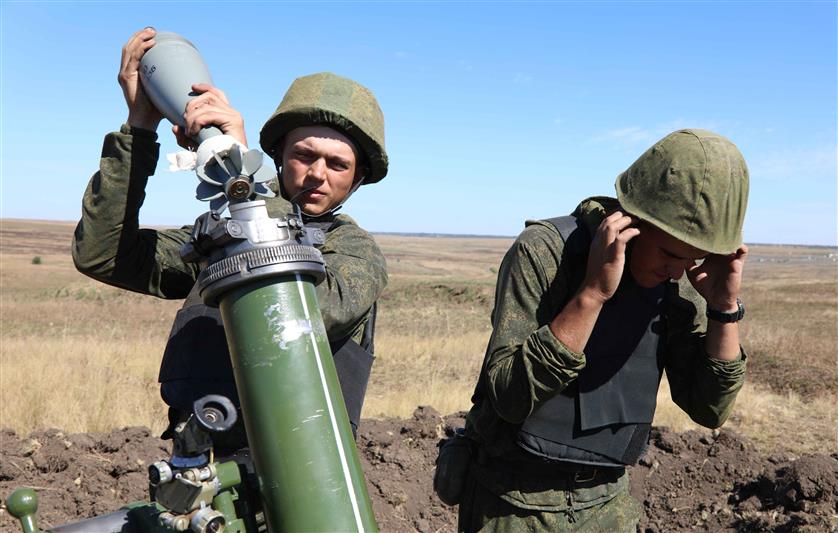 В Ростовской области подведены итоги конкурса профессионального мастерства и полевой выучки офицеров артиллерии Росгвардии (видео)