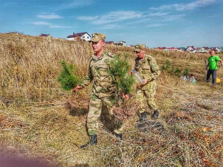 Росгвардейцы Приволжского округа Росгвардии присоединились к акции «Лес Победы» (видео)