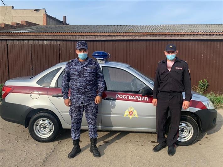 В Омской области сотрудники Росгвардии пресекли факт управления автомобилем в нетрезвом состоянии