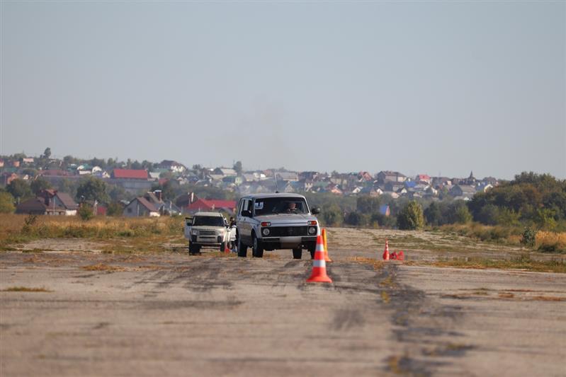 В Самаре водители спецподразделений Росгвардии прошли курсы контраварийной подготовки (видео)