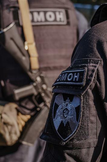 При участии воронежского ОМОН пресечена незаконная банковская деятельность с доходом более 30 миллионов рублей 