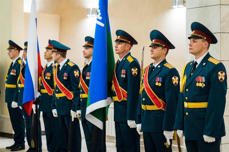 В Югре представители окружного управления Росгвардии приняли участие в церемонии вступления губернатора в должность 