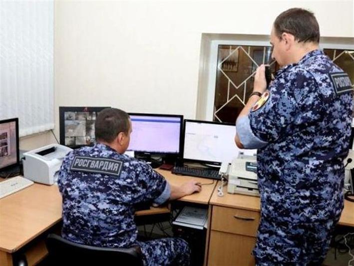 Нарядом Росгвардии в Волгоградской области задержана подозреваемая в грабеже, находившаяся в федеральном розыске