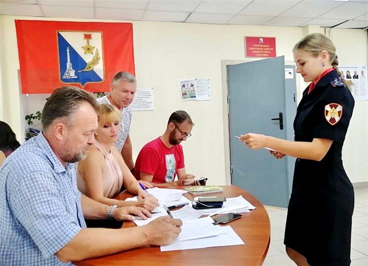 На юге России Росгвардия приняла участие в обеспечении правопорядка в Единый день голосования