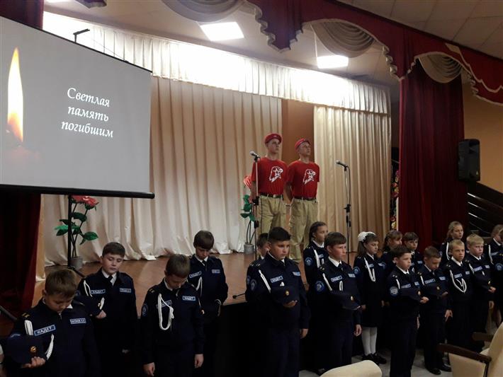 В Белгородской области почтили память сотрудника СОБР Геннадия Мишенина, погибшего при исполнении служебного долга