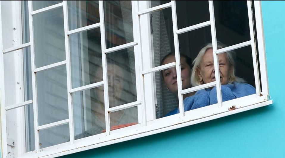 В Томской области росгвардейцы поздравили граждан преклонного возраста музыкальным флешмобом 