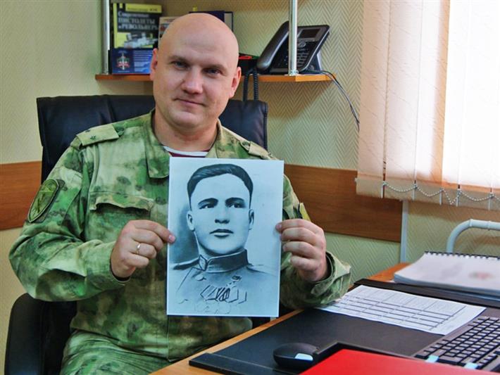 Военнослужащий Росгвардии по Хакасии рассказал о прославленном земляке – Герое Советского Союза Григории Зорине