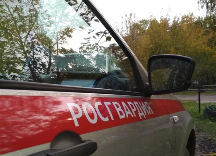 Нарядом вневедомственной охраны Росгвардии в Свердловской области задержана женщина, которая пыталась скрыться от правосудия