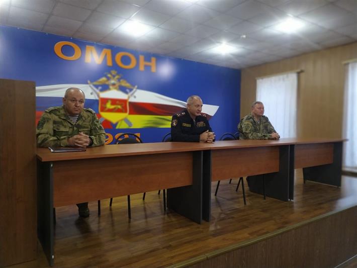 Во Владикавказе состоялось чествование сотрудников ОМОН, отличившихся при выполнении служебно-боевых задач