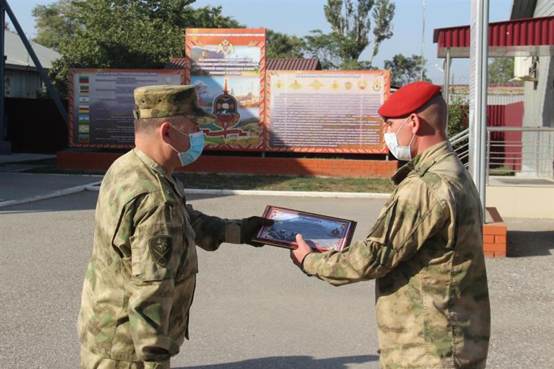  В Объединенной группировке войск(сил) на Северном Кавказе поздравили военнослужащих подразделений специального назначения