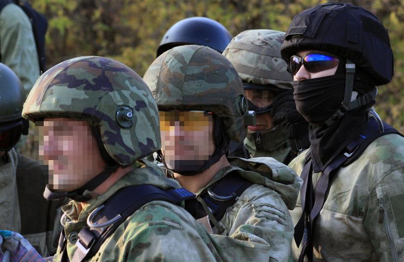 Оренбургский спецназ Росгвардии провел занятия по десантно-штурмовой подготовке (фото)