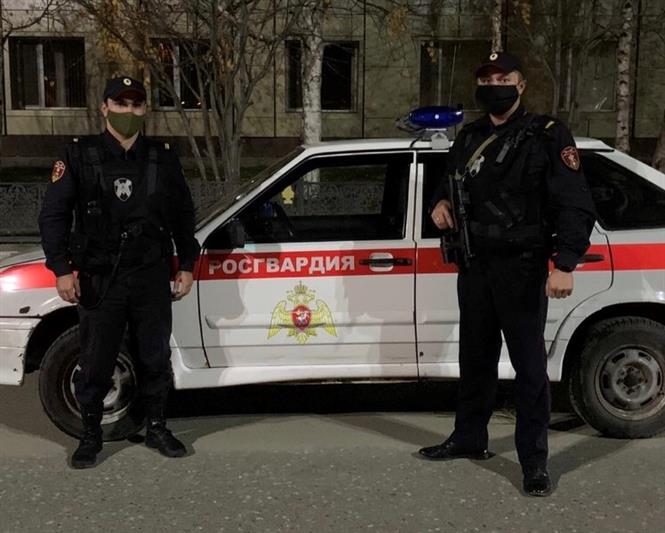 В Югре сотрудники Росгвардии предотвратили пожар в здании медучреждения