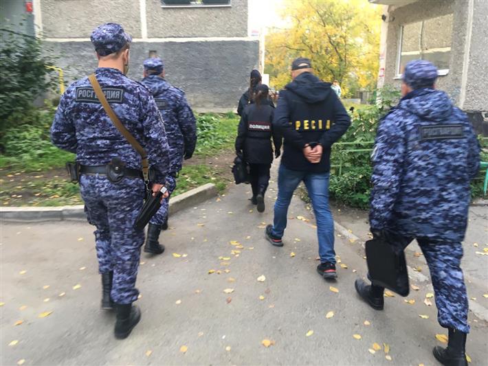 На Среднем Урале сотрудники Росгвардии пресекли факт незаконного оборота наркотиков