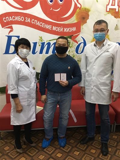 Росгвардеец из Тувы стал почётным донором