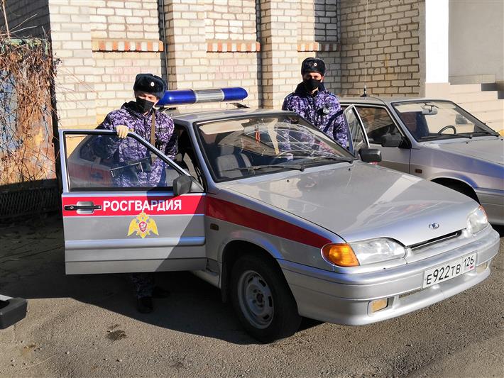 Виновник ДТП,  пытавшийся скрыться с места происшествия, задержан сотрудниками Росгвардии в Невинномысске 