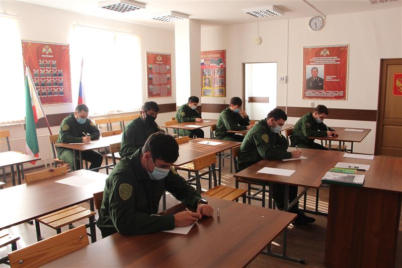 На Северном Кавказе росгвардейцы поддержали ведомственную акцию «Спасибо, мама»