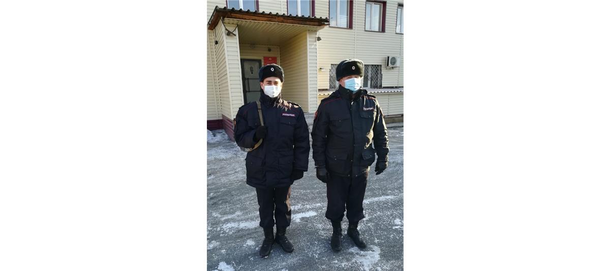 В Минусинске сотрудники Росгвардии спасли человека на пожаре