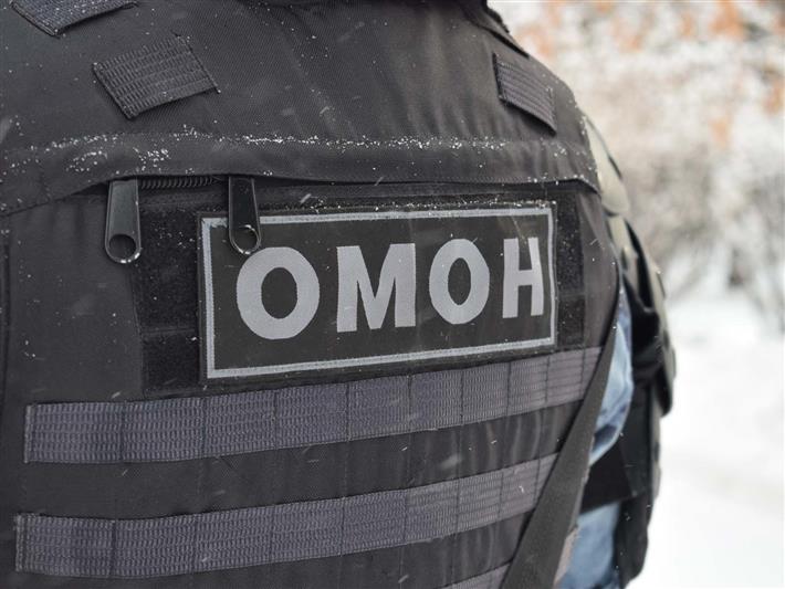 При участии ОМОН на транспорте в Иркутской области задержан браконьер, который незаконно добывал байкальский омуль во время нереста