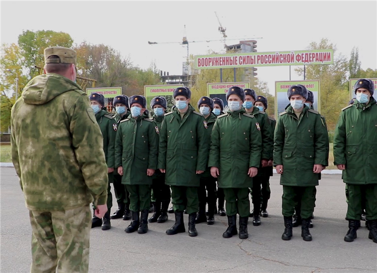 В Ростовской области офицеры Росгвардии проводят отбор кандидатов для службы по призыву в войсках правопорядка (видео)