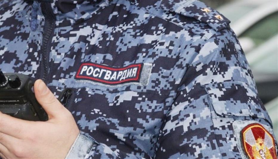 Сотрудники Росгвардии оказали помощь новосибирским пожарным