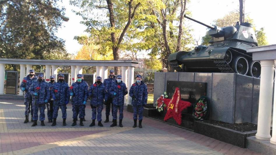 В субъектах Южного федерального округа росгвардейцы присоединились к мероприятиям, посвященным Дню Неизвестного солдата